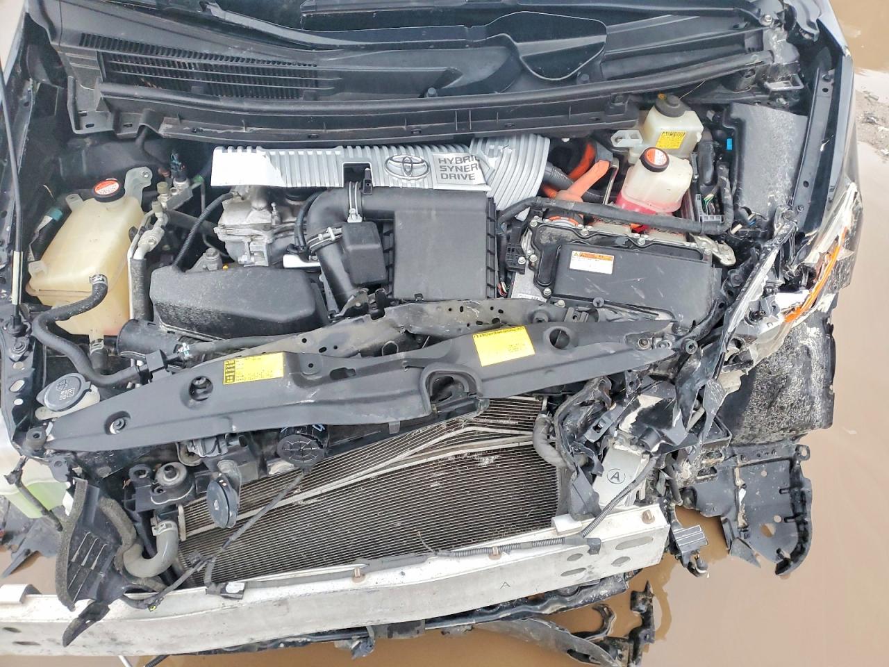 2014 TOYOTA PRIUS photo 21