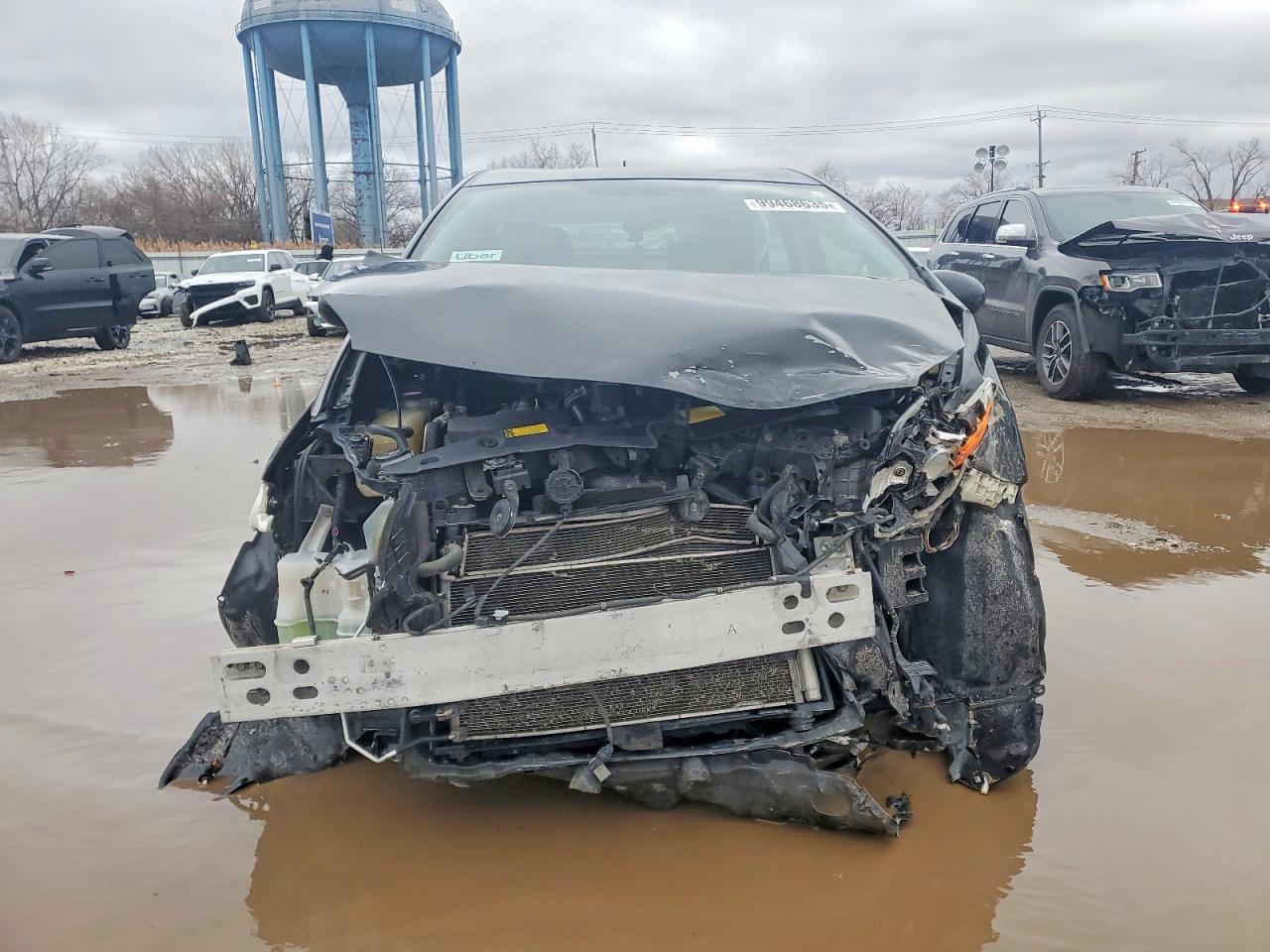 2014 TOYOTA PRIUS photo 9