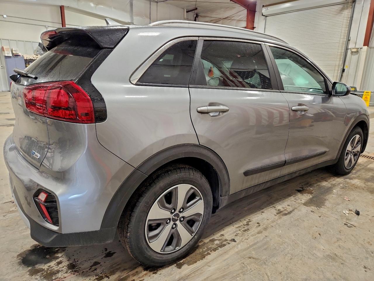 2022 KIA NIRO LX photo 3