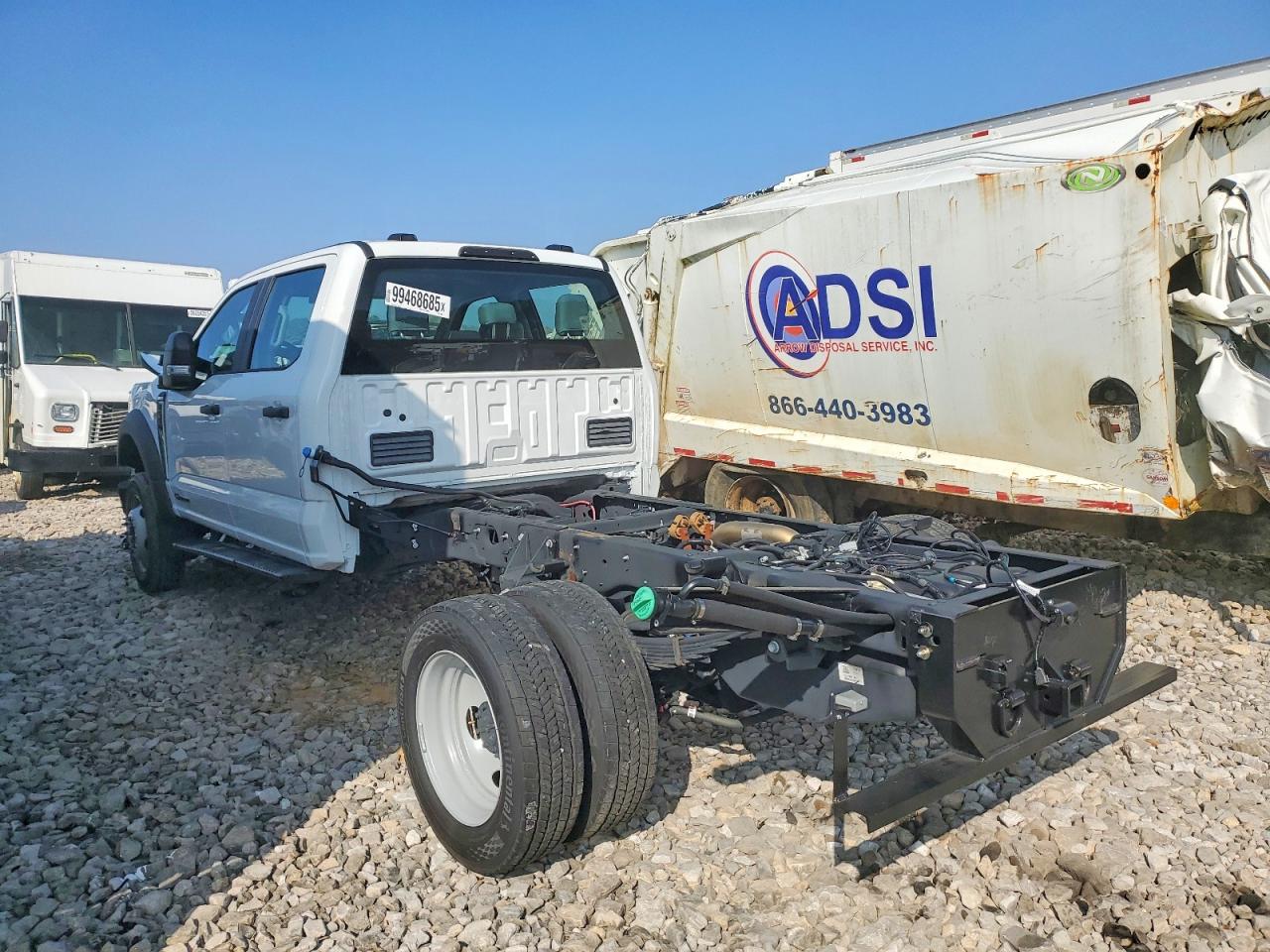 2024 FORD F550 SUPER DUTY TRUCK CAB AND CHASSIS photo 2
