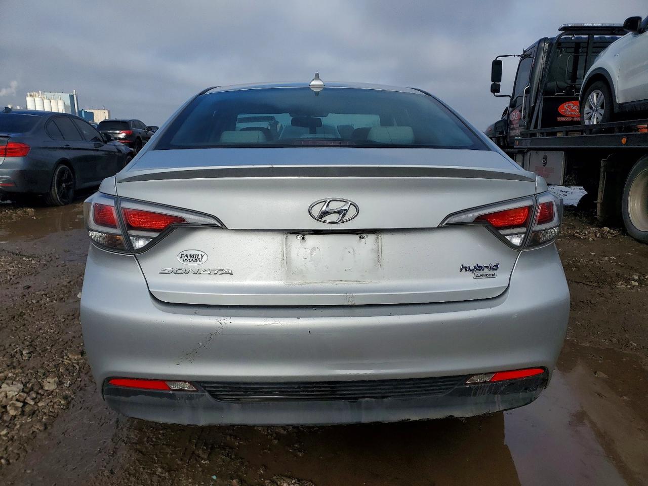 2016 HYUNDAI SONATA HYBRID photo 6