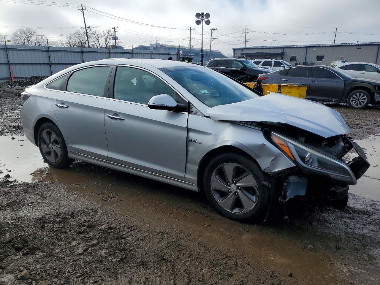 2016 HYUNDAI SONATA HYBRID photo 4