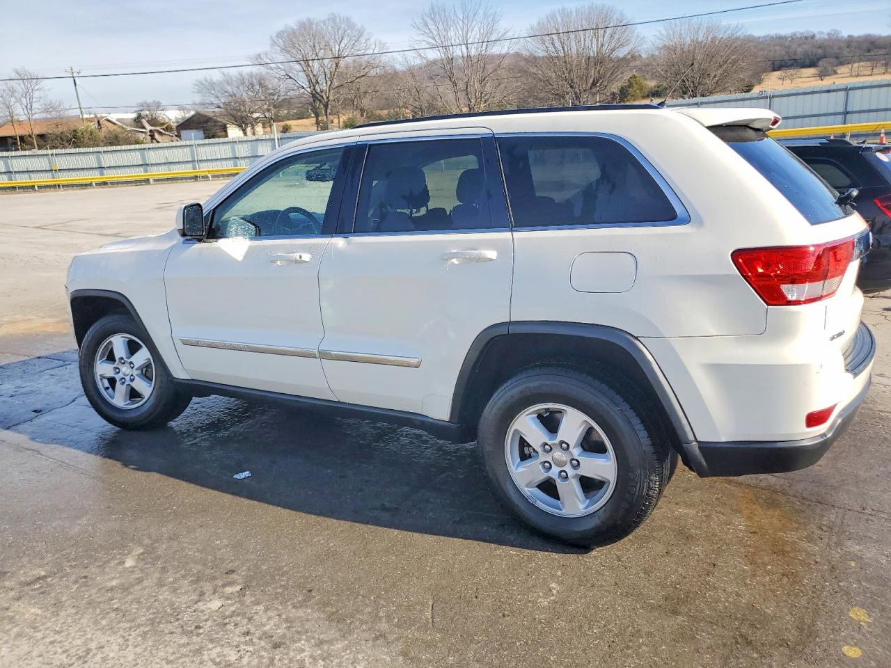 2012 JEEP GRAND CHEROKEE LAREDO photo 4