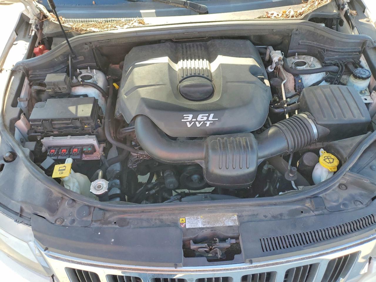 2012 JEEP GRAND CHEROKEE LAREDO photo 34