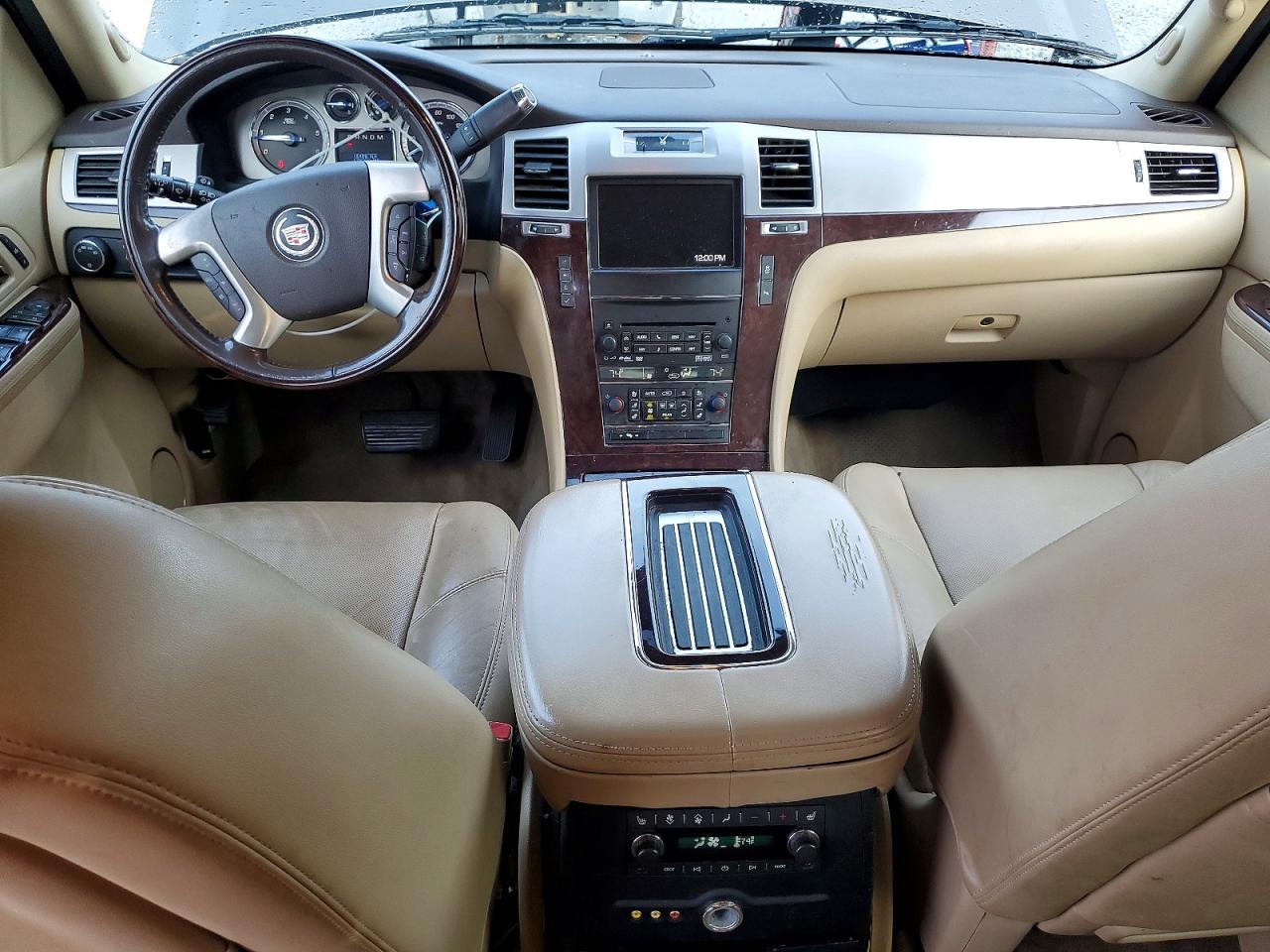 2012 CADILLAC ESCALADE LUXURY photo 8