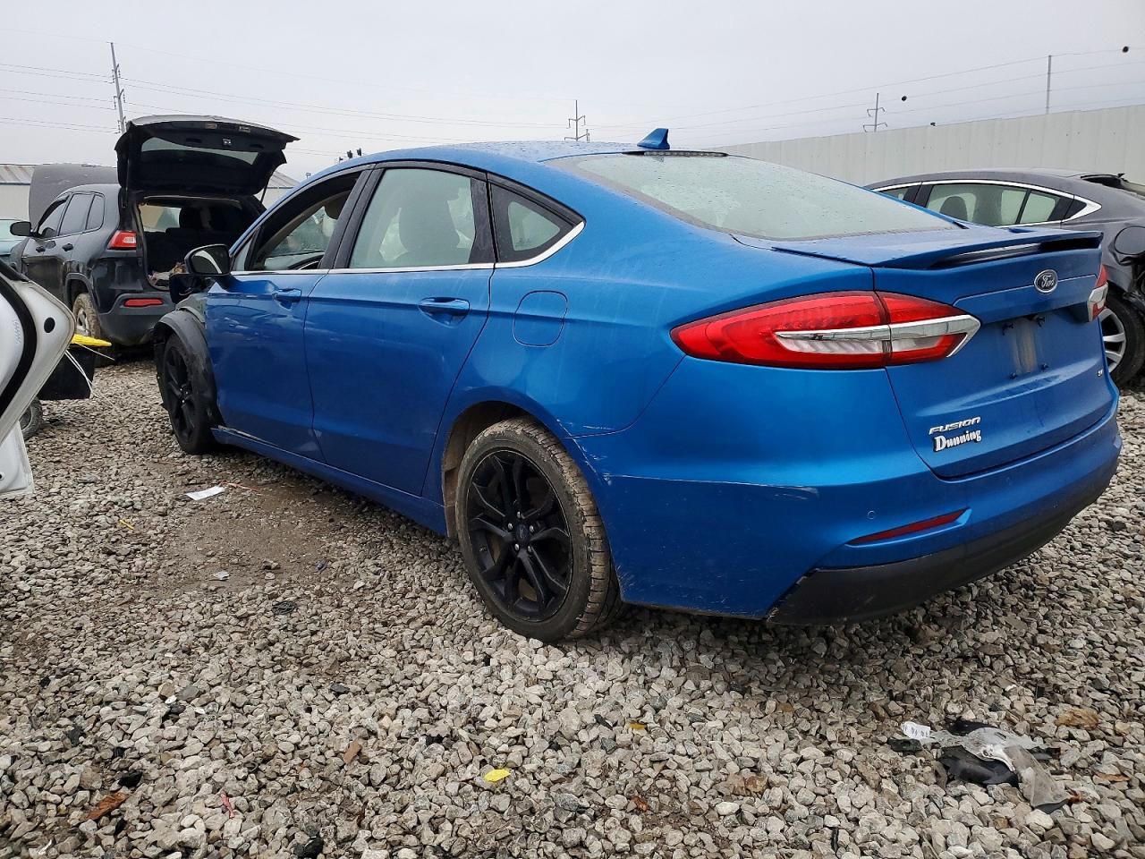 2019 FORD FUSION SE photo 2