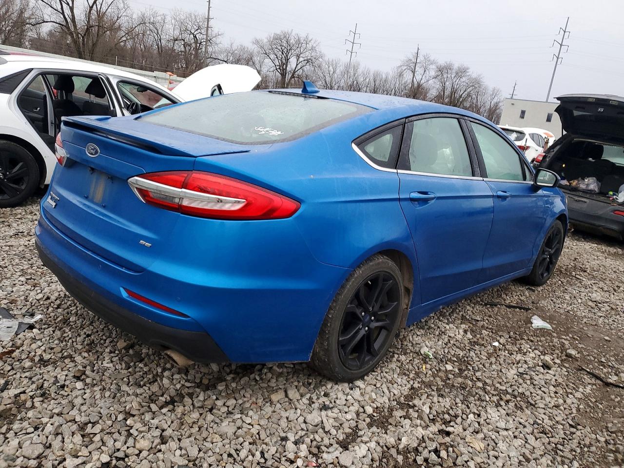2019 FORD FUSION SE photo 3