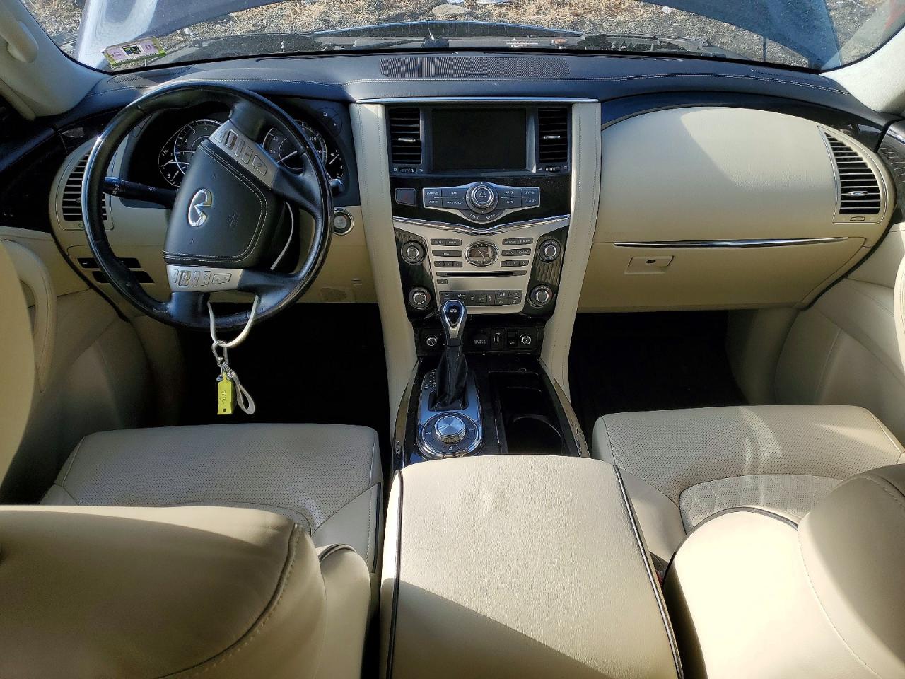 2019 INFINITI QX80 LUXE photo 15