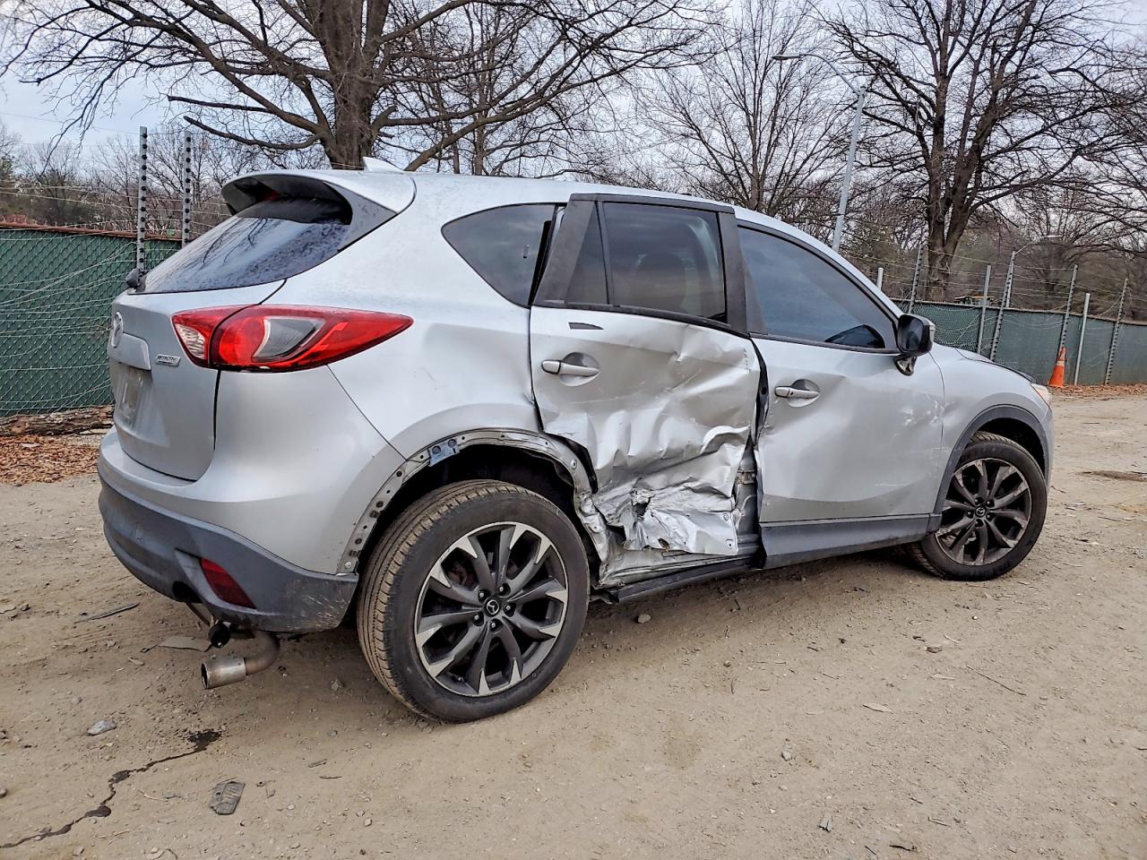 2016 MAZDA CX-5 GT photo 3