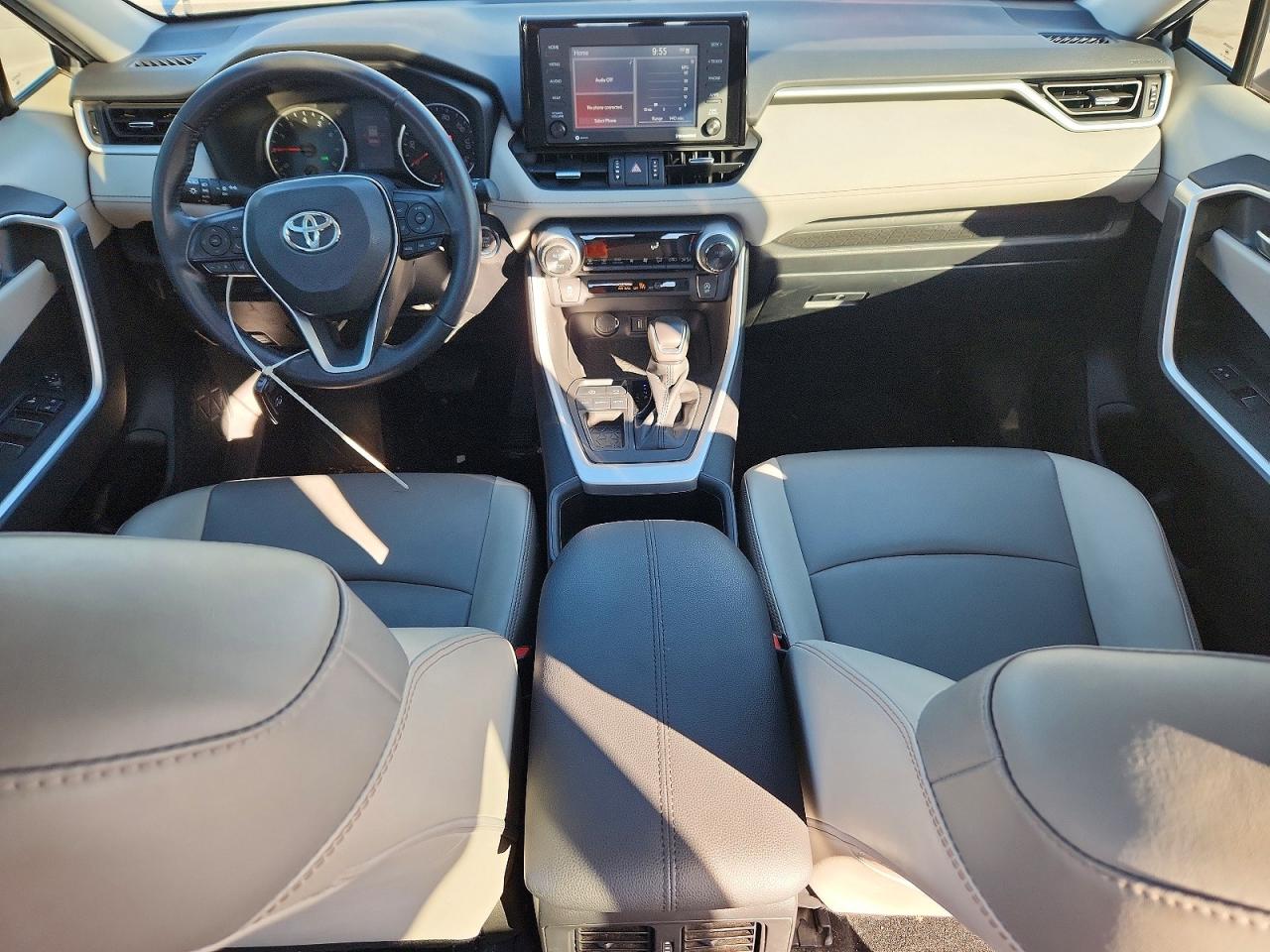 2022 TOYOTA RAV4 XLE PREMIUM photo 8