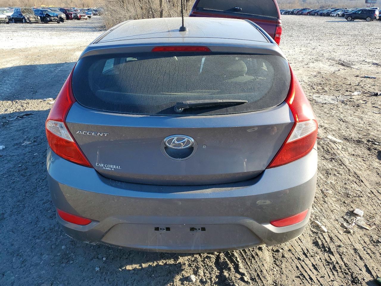 2016 HYUNDAI ACCENT SE photo 6