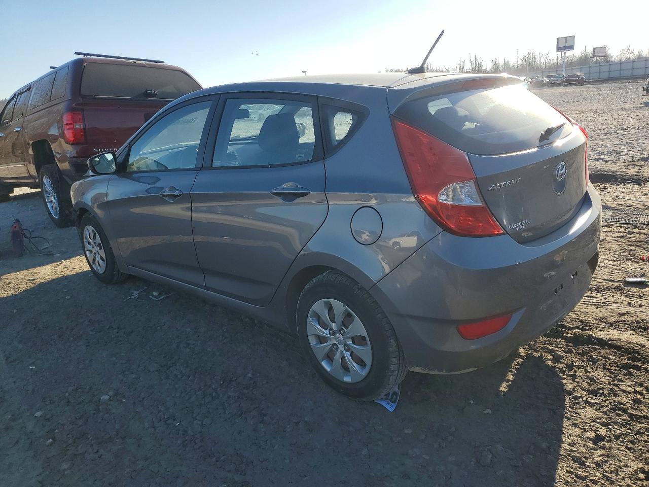 2016 HYUNDAI ACCENT SE photo 2