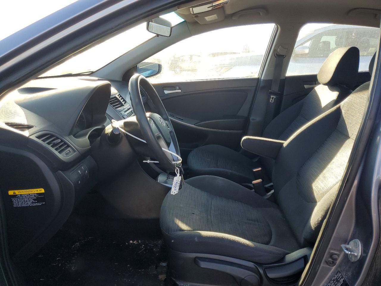 2016 HYUNDAI ACCENT SE photo 7
