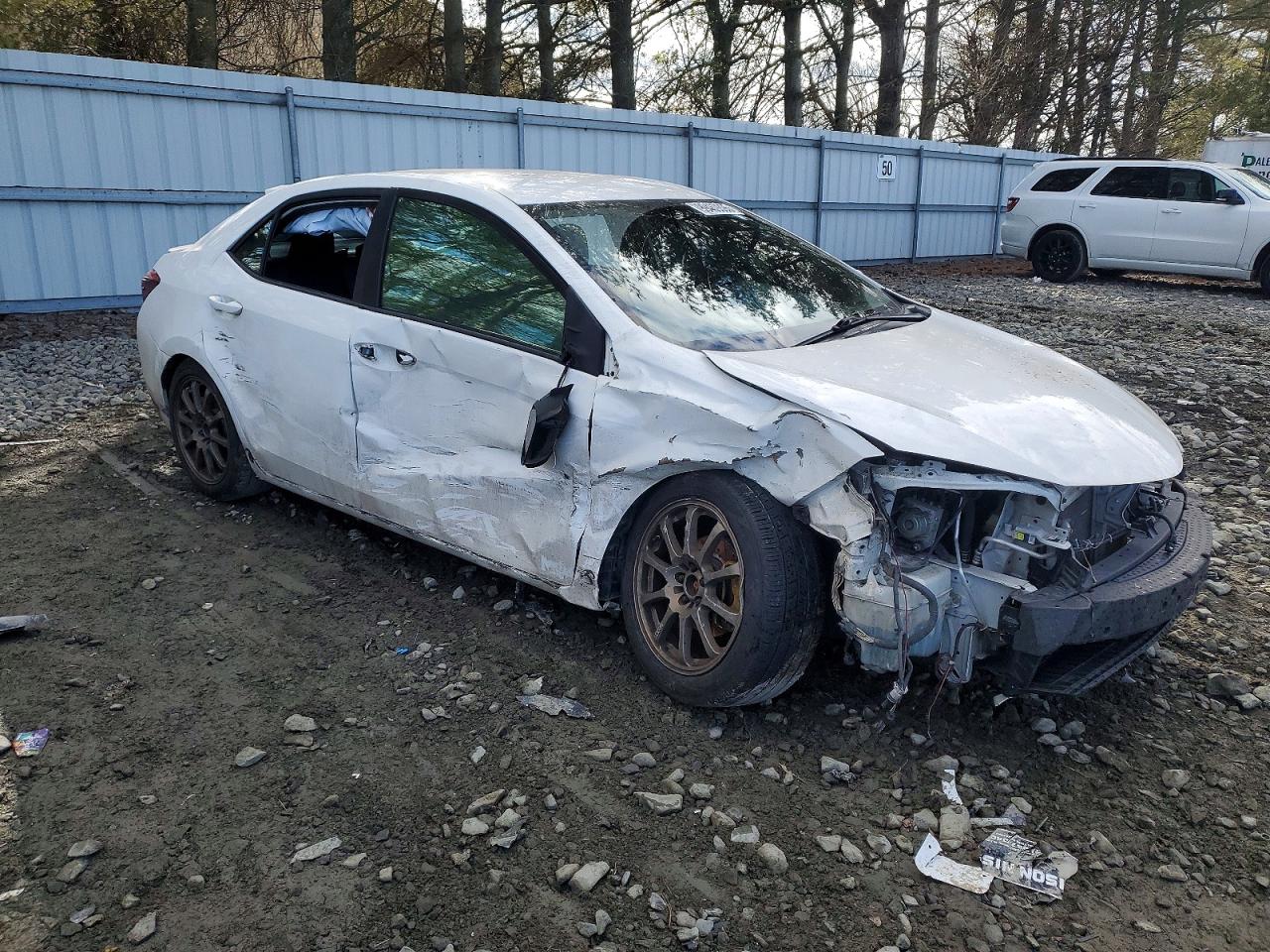 2019 TOYOTA COROLLA LE photo 4