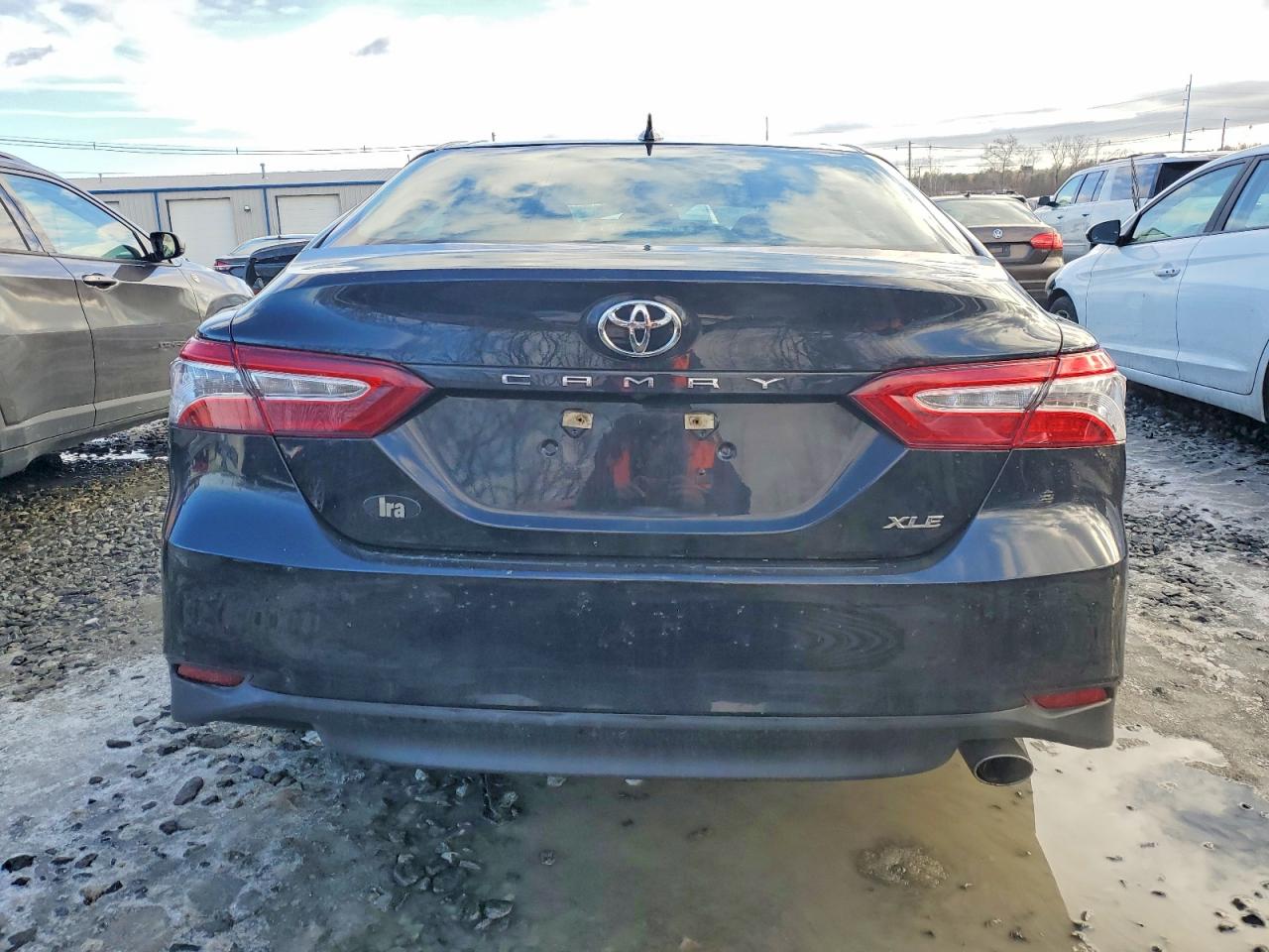 2019 TOYOTA CAMRY L photo 6