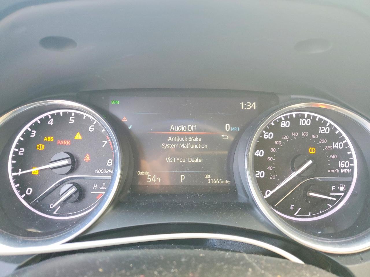 2019 TOYOTA CAMRY L photo 9