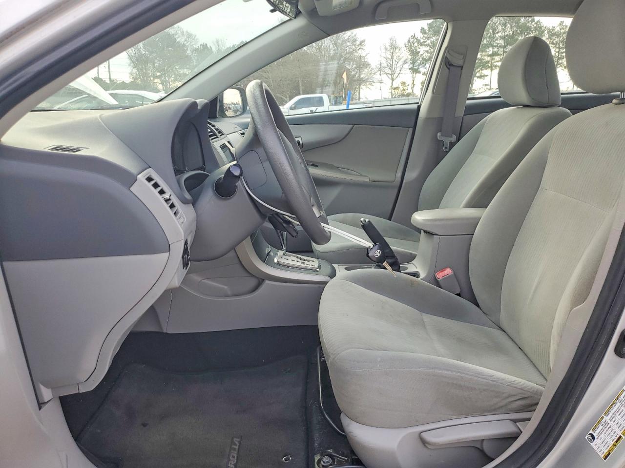 2010 TOYOTA COROLLA BASE photo 7