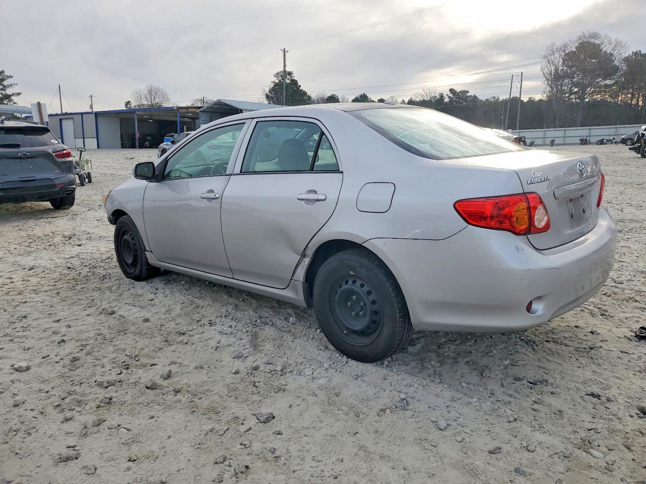 2010 TOYOTA COROLLA BASE photo 2