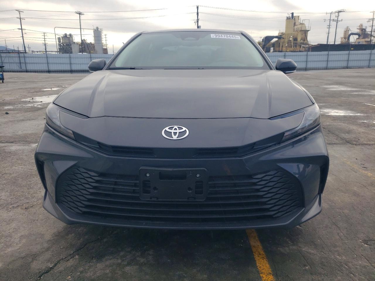 2025 TOYOTA CAMRY XSE photo 5