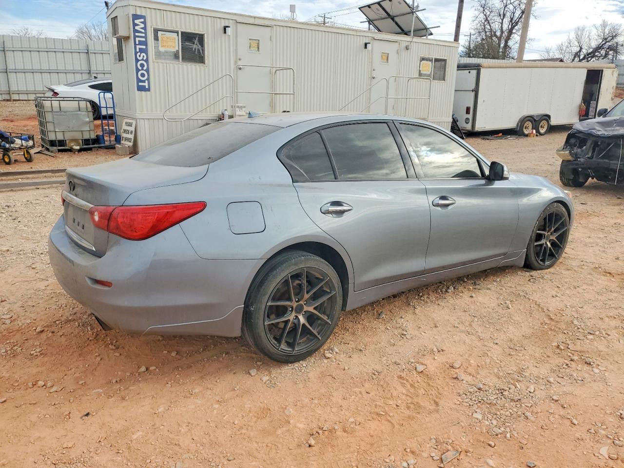 2015 INFINITI Q50 BASE photo 3