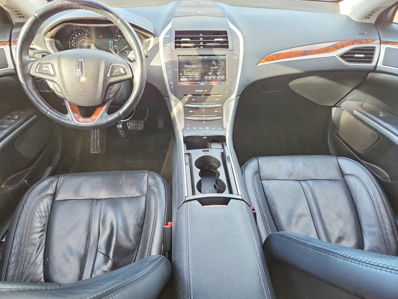 2016 LINCOLN MKZ photo 8
