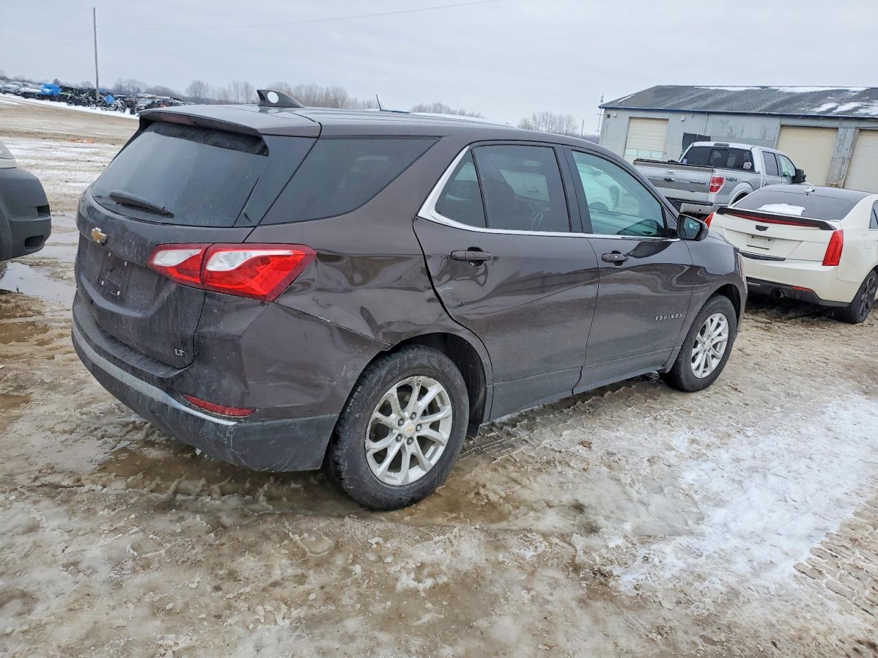 2020 CHEVROLET EQUINOX LT photo 3