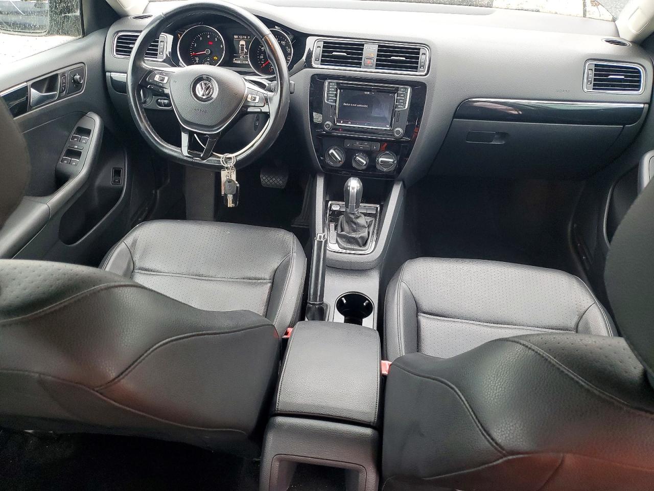 2016 VOLKSWAGEN JETTA SEL photo 8