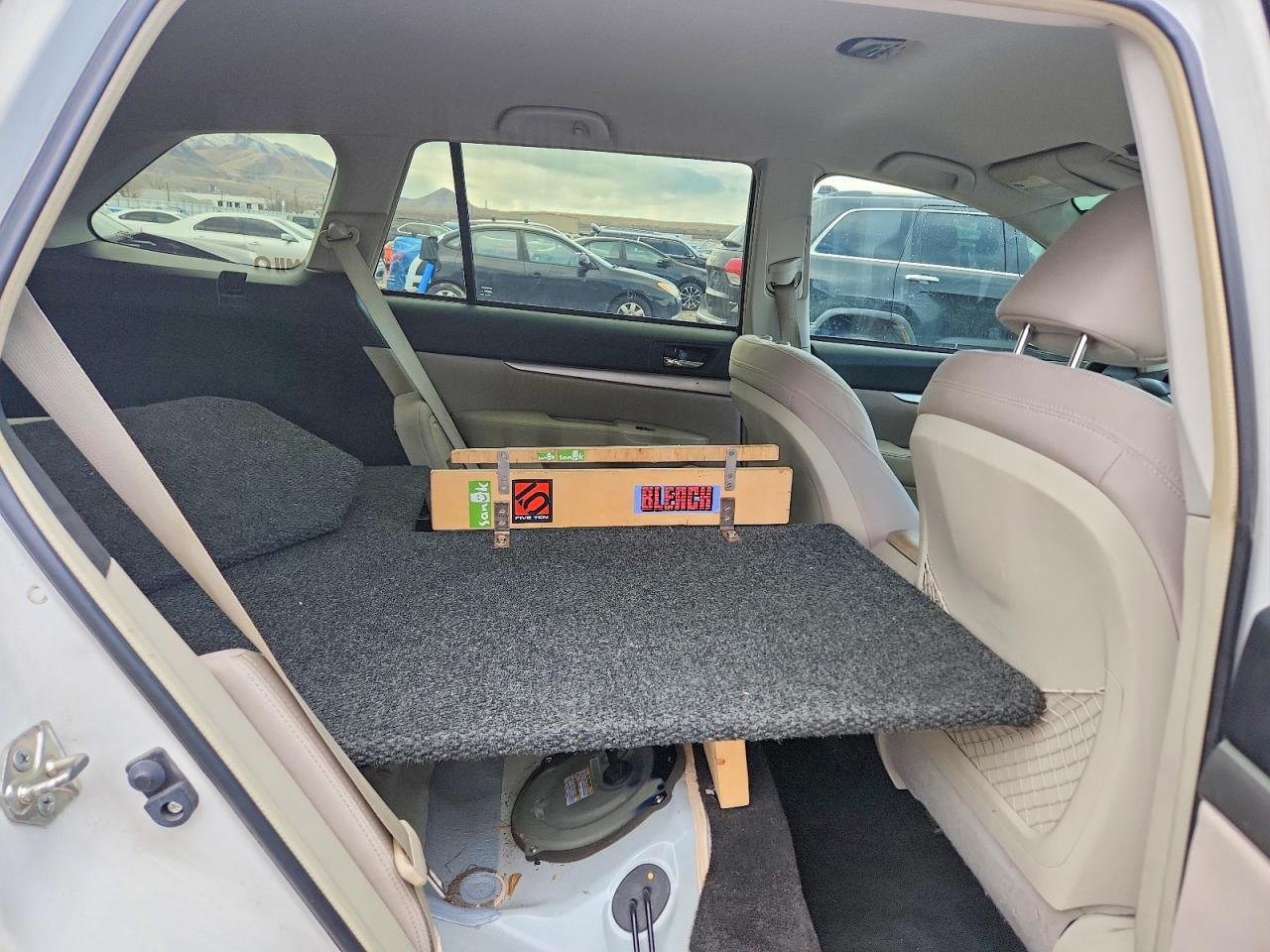 2014 SUBARU OUTBACK 2.5I photo 11
