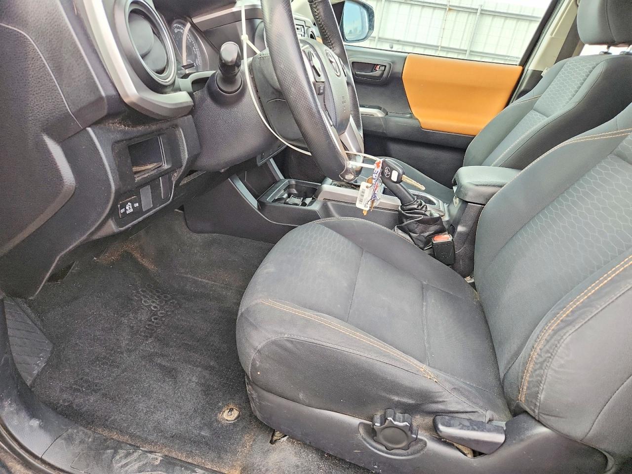 2017 TOYOTA TACOMA SR5 V6 photo 7