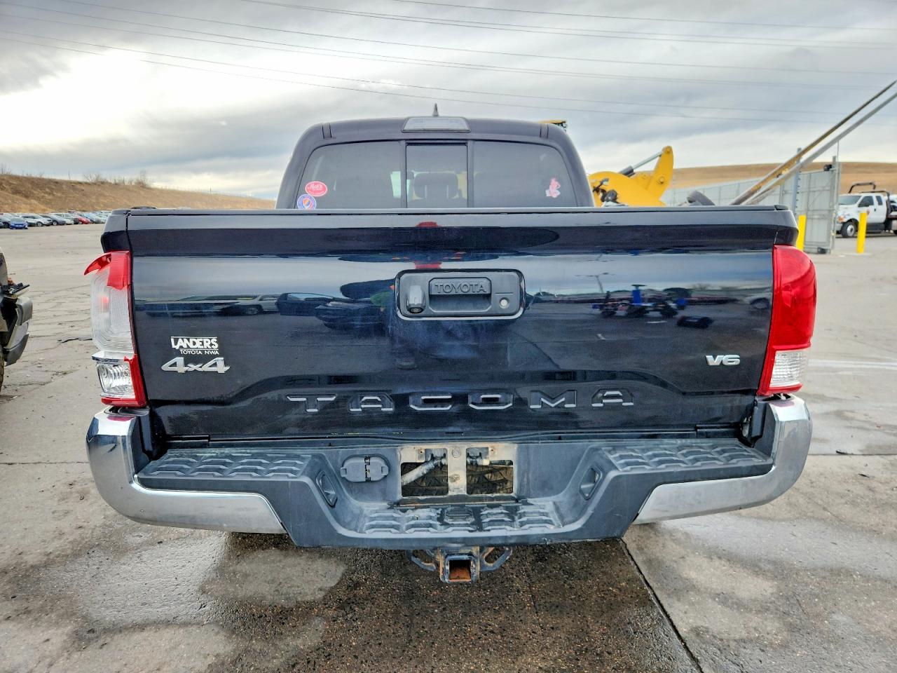 2017 TOYOTA TACOMA SR5 V6 photo 6