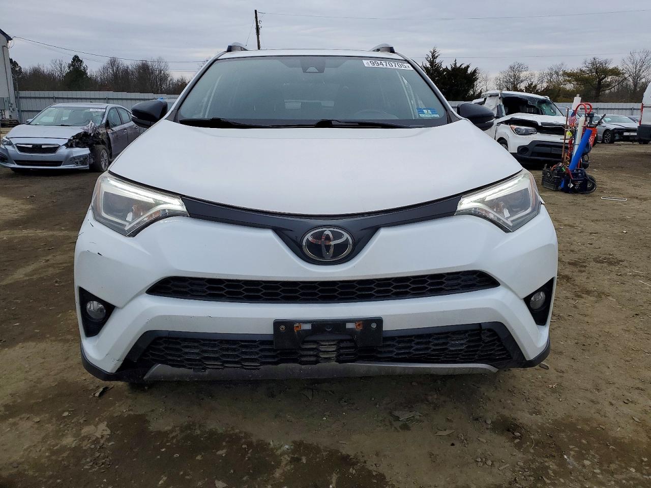 2018 TOYOTA RAV4 SE photo 5