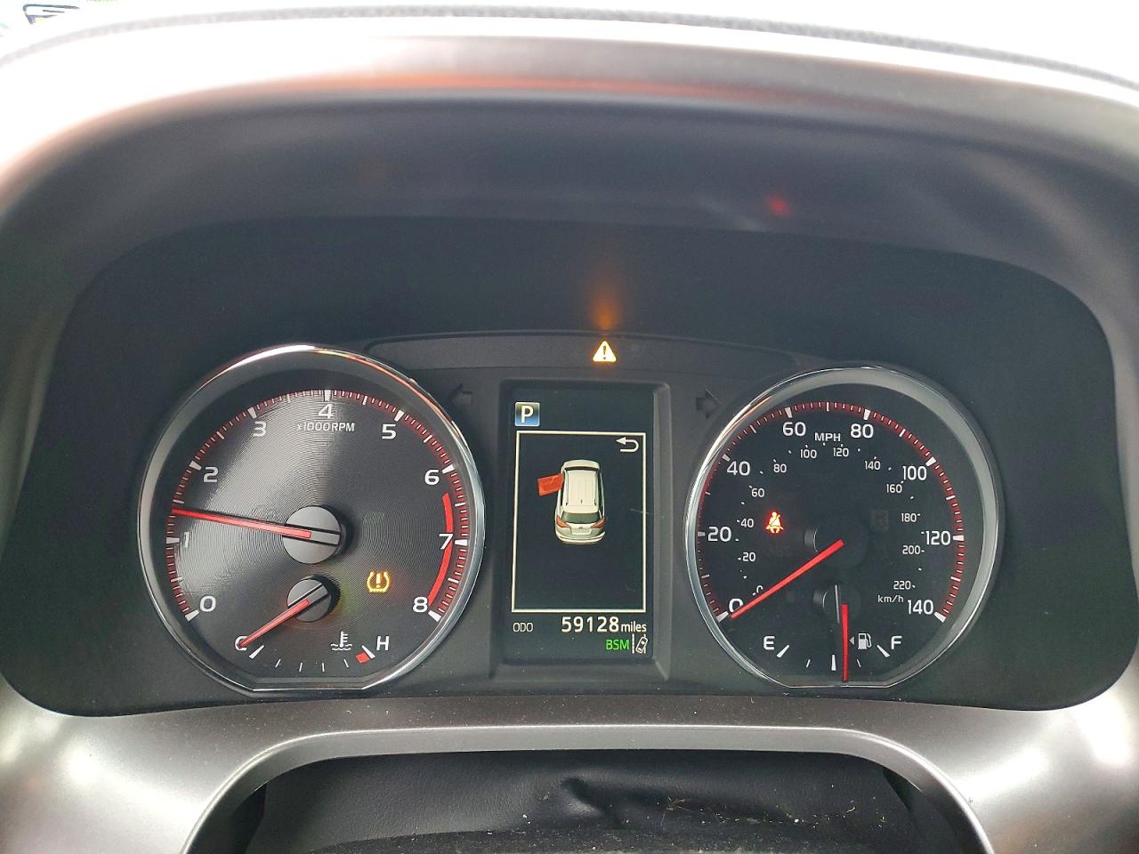 2018 TOYOTA RAV4 SE photo 9