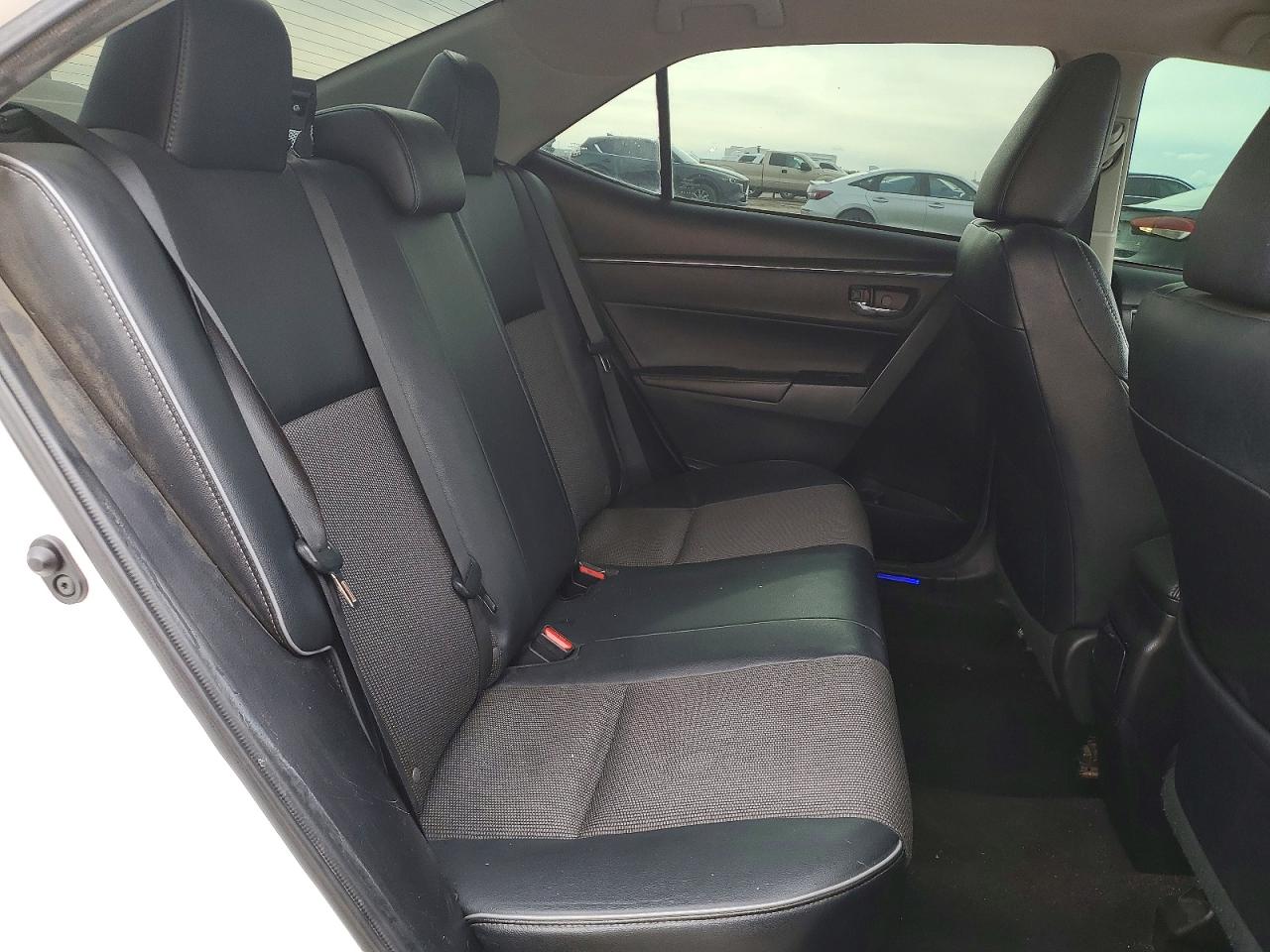 2014 TOYOTA COROLLA L photo 10