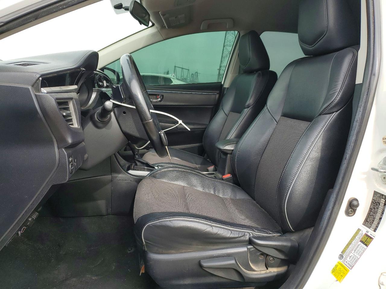 2014 TOYOTA COROLLA L photo 7