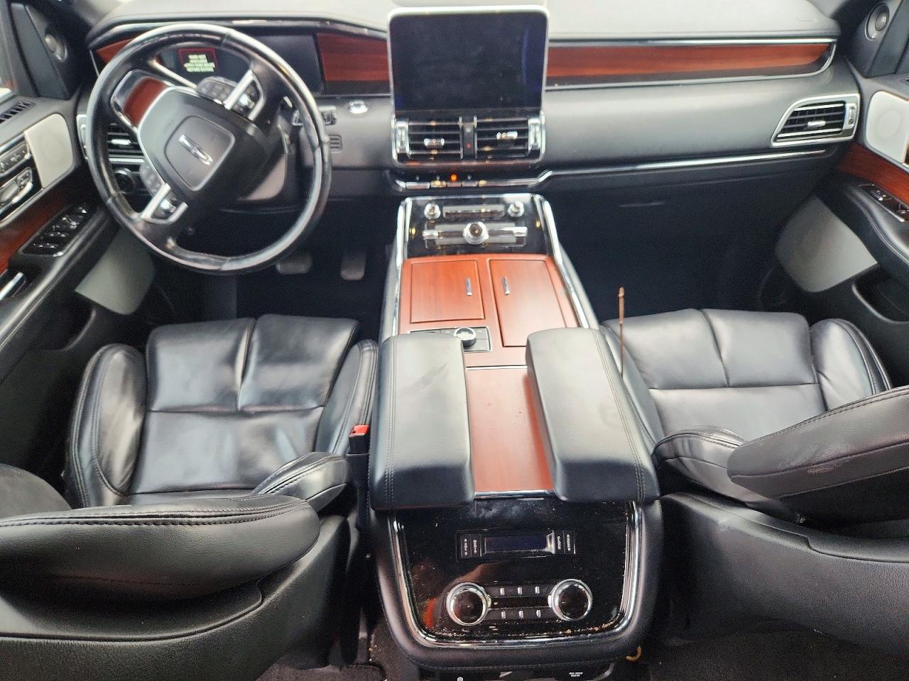 2021 LINCOLN NAVIGATOR L RESERVE photo 15