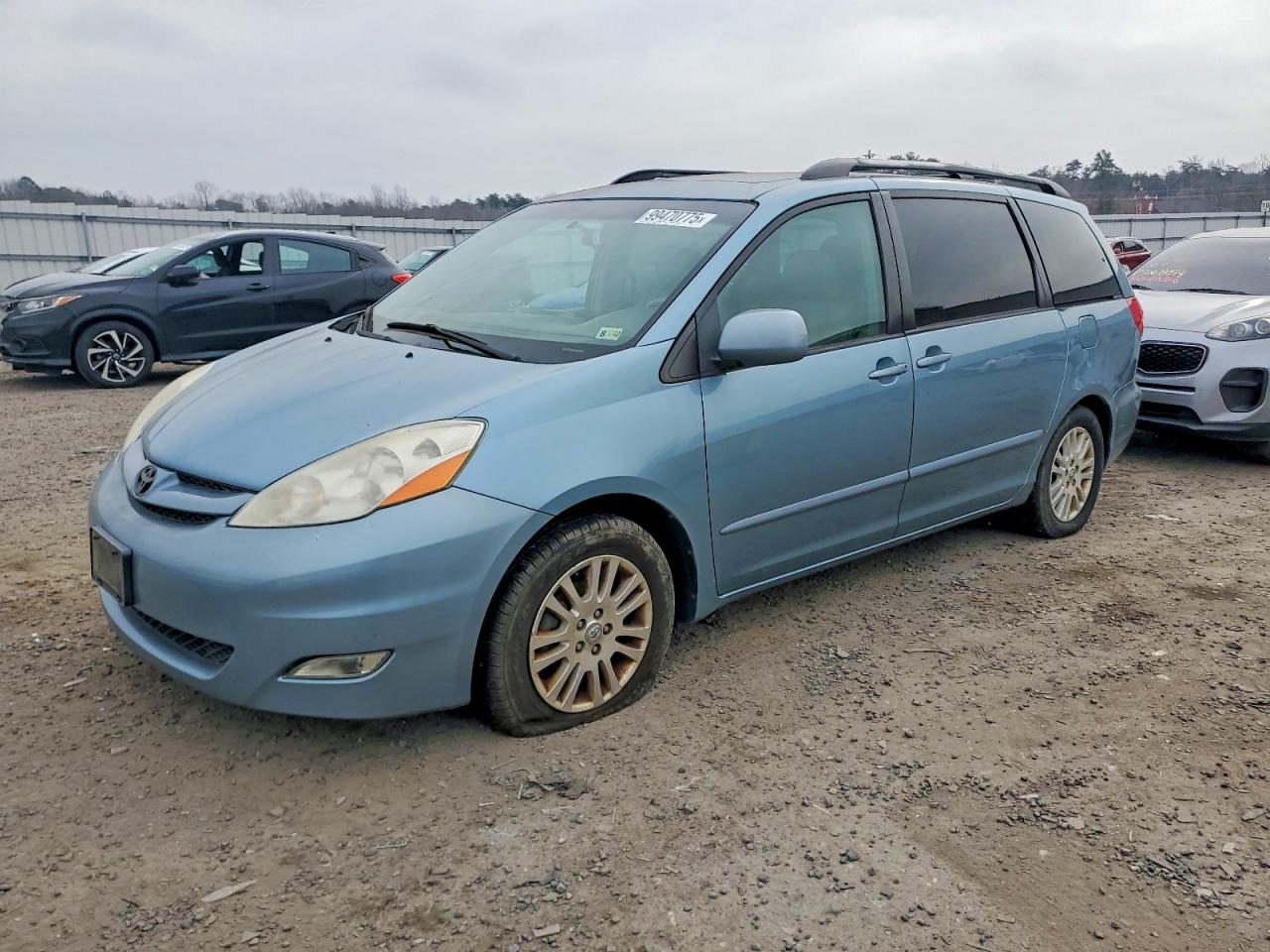 2007 TOYOTA SIENNA