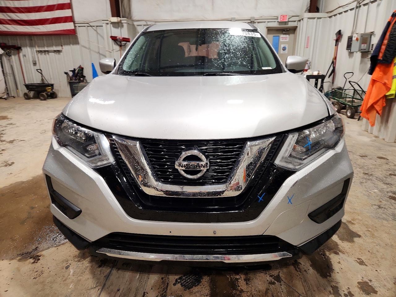 2017 NISSAN ROGUE SV photo 5