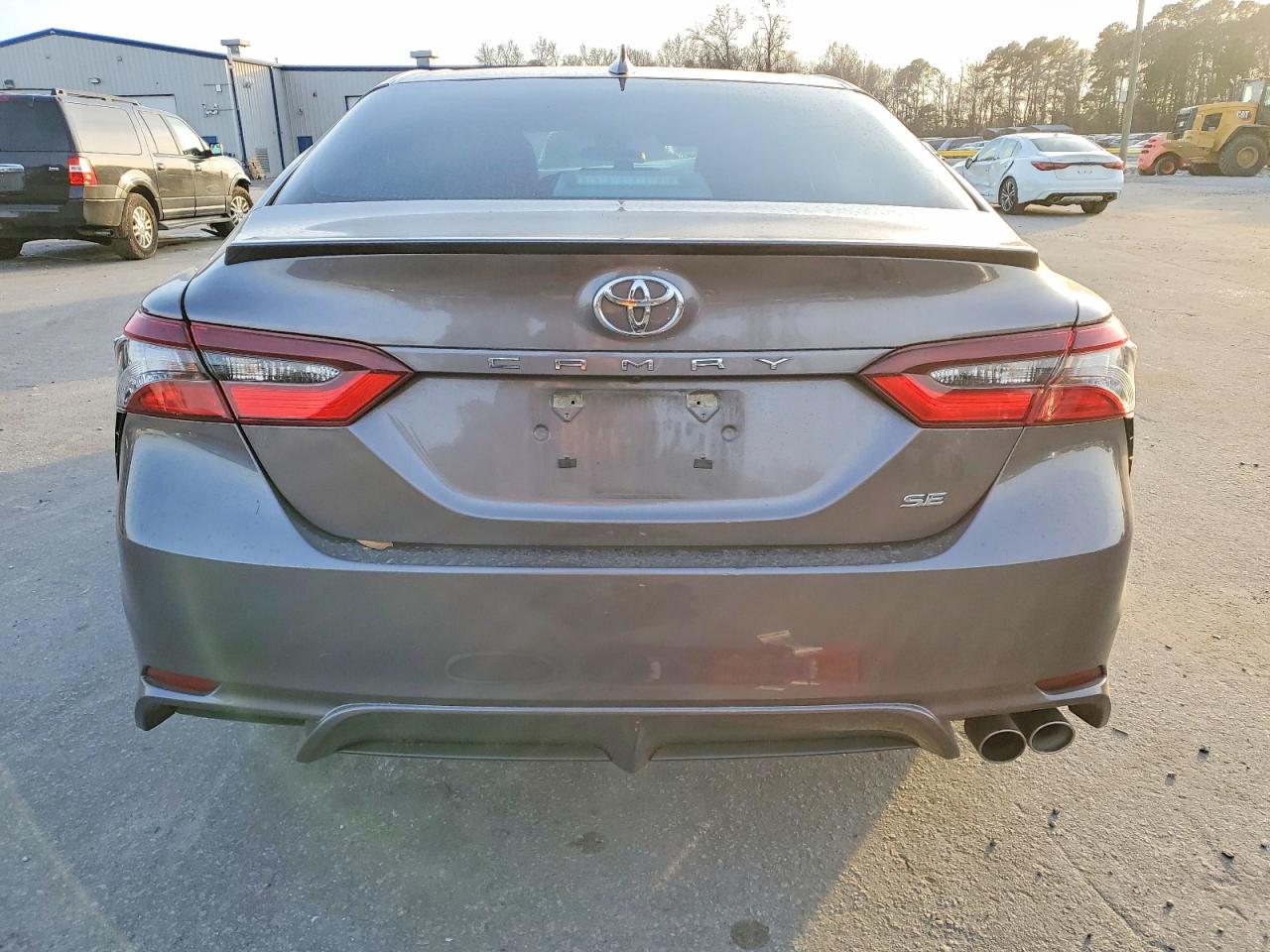 2022 TOYOTA CAMRY NIGHT SHADE photo 6