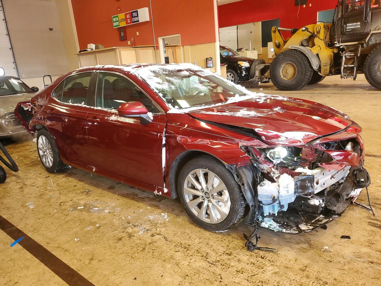 2018 TOYOTA CAMRY L photo 4