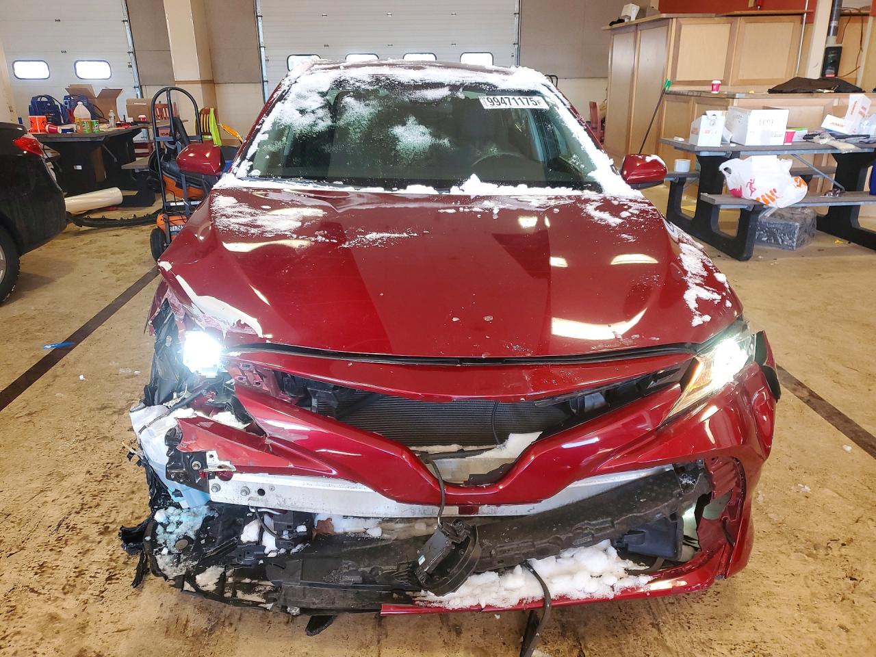 2018 TOYOTA CAMRY L photo 5