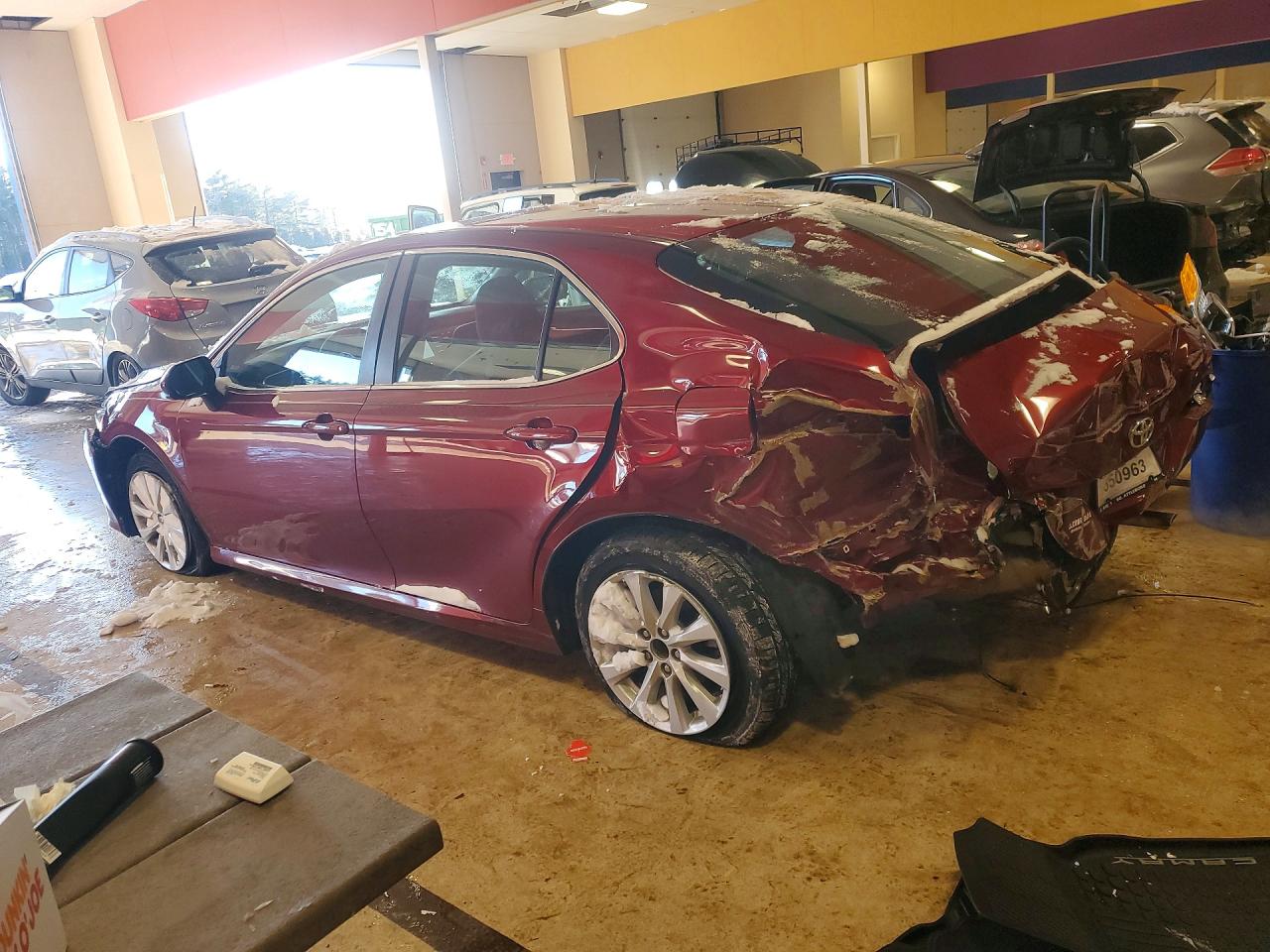2018 TOYOTA CAMRY L photo 2