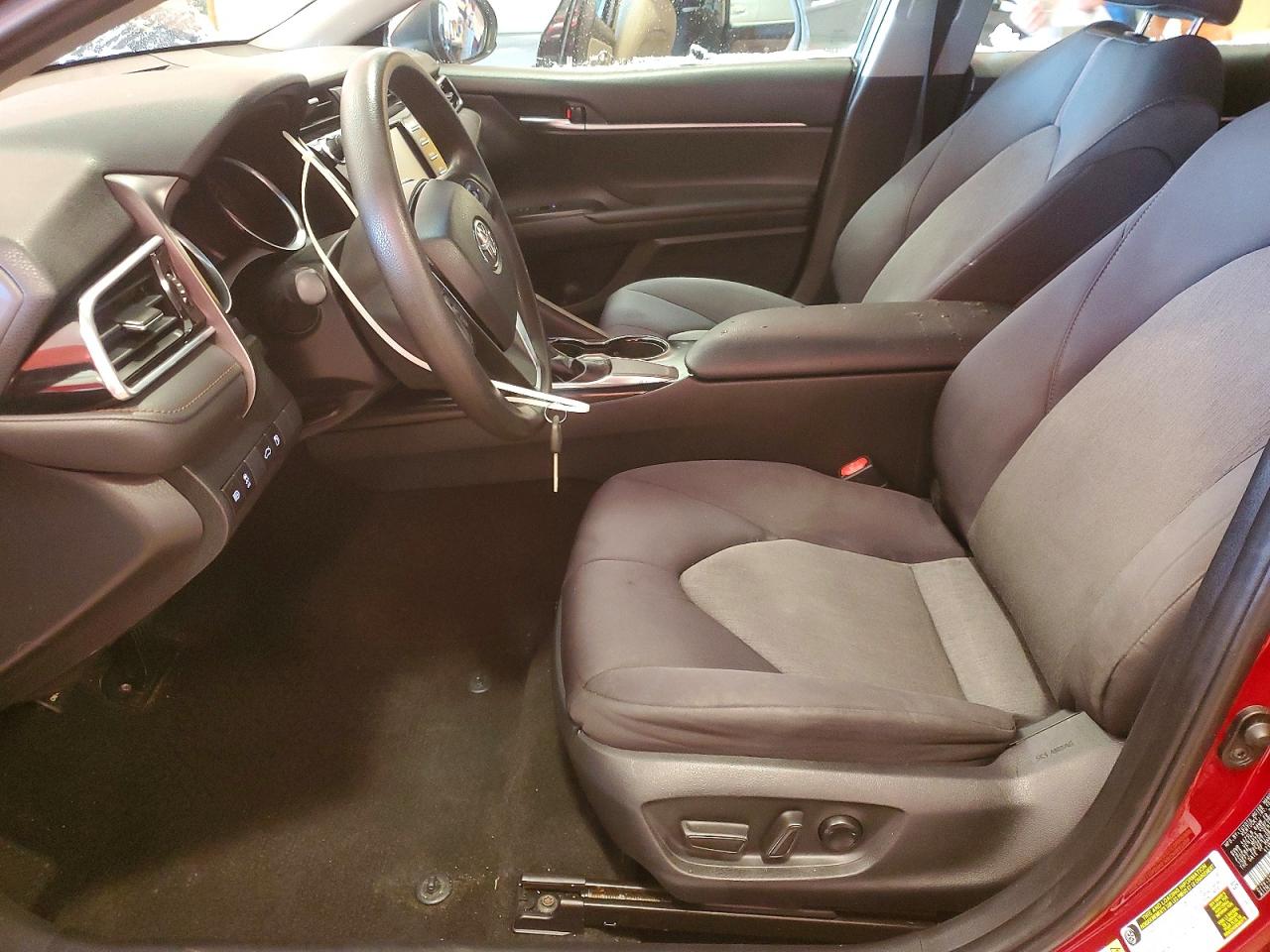 2018 TOYOTA CAMRY L photo 7