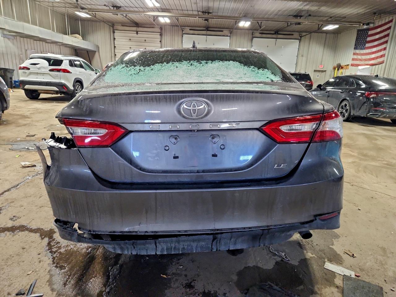 2019 TOYOTA CAMRY L photo 6
