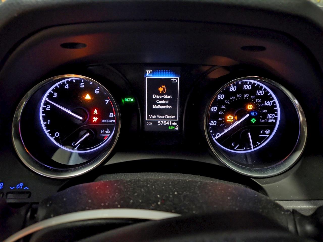 2019 TOYOTA CAMRY L photo 9