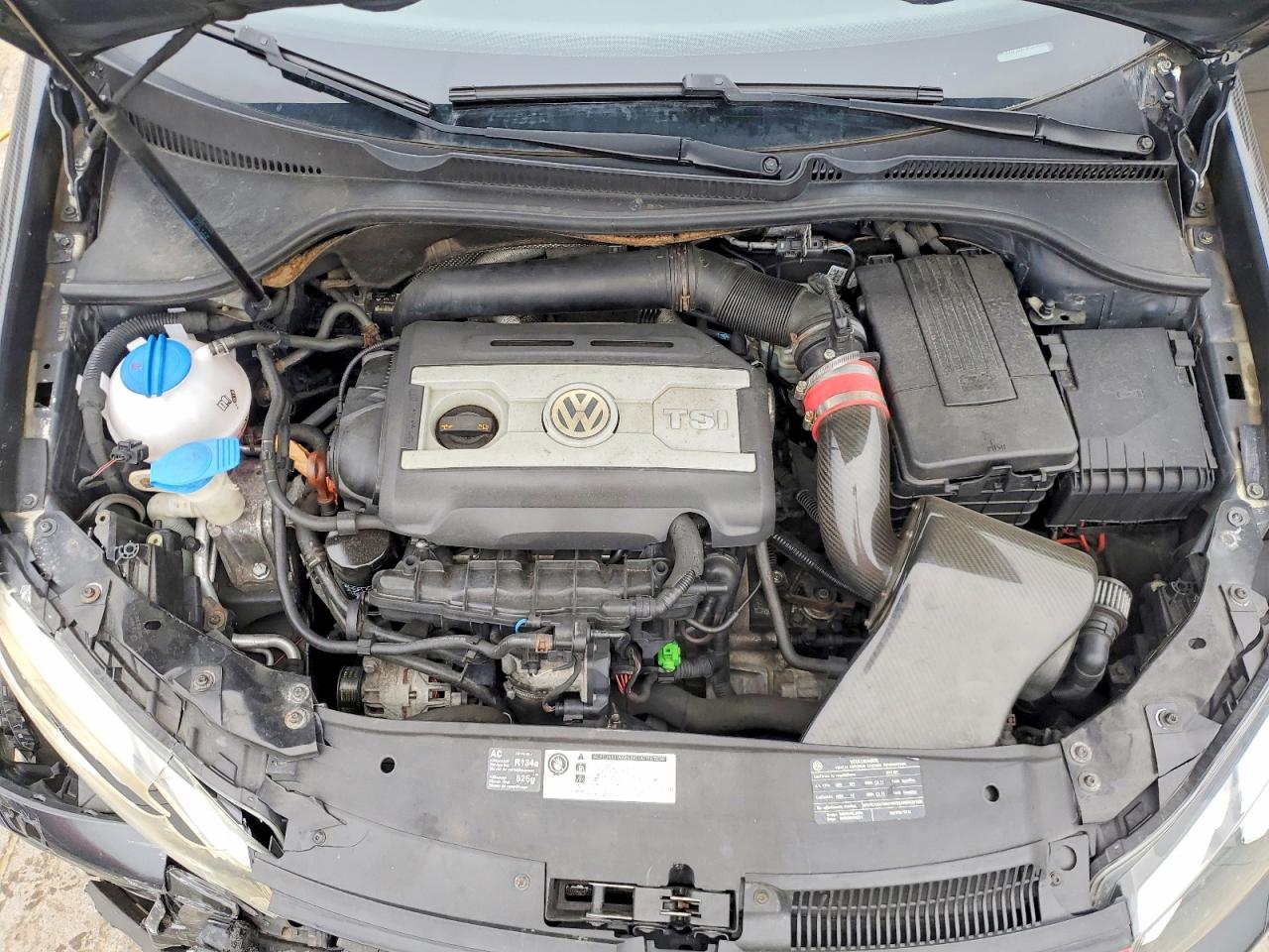2011 VOLKSWAGEN GTI photo 11