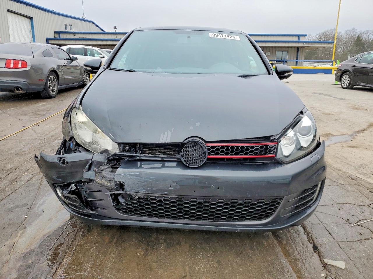 2011 VOLKSWAGEN GTI photo 5