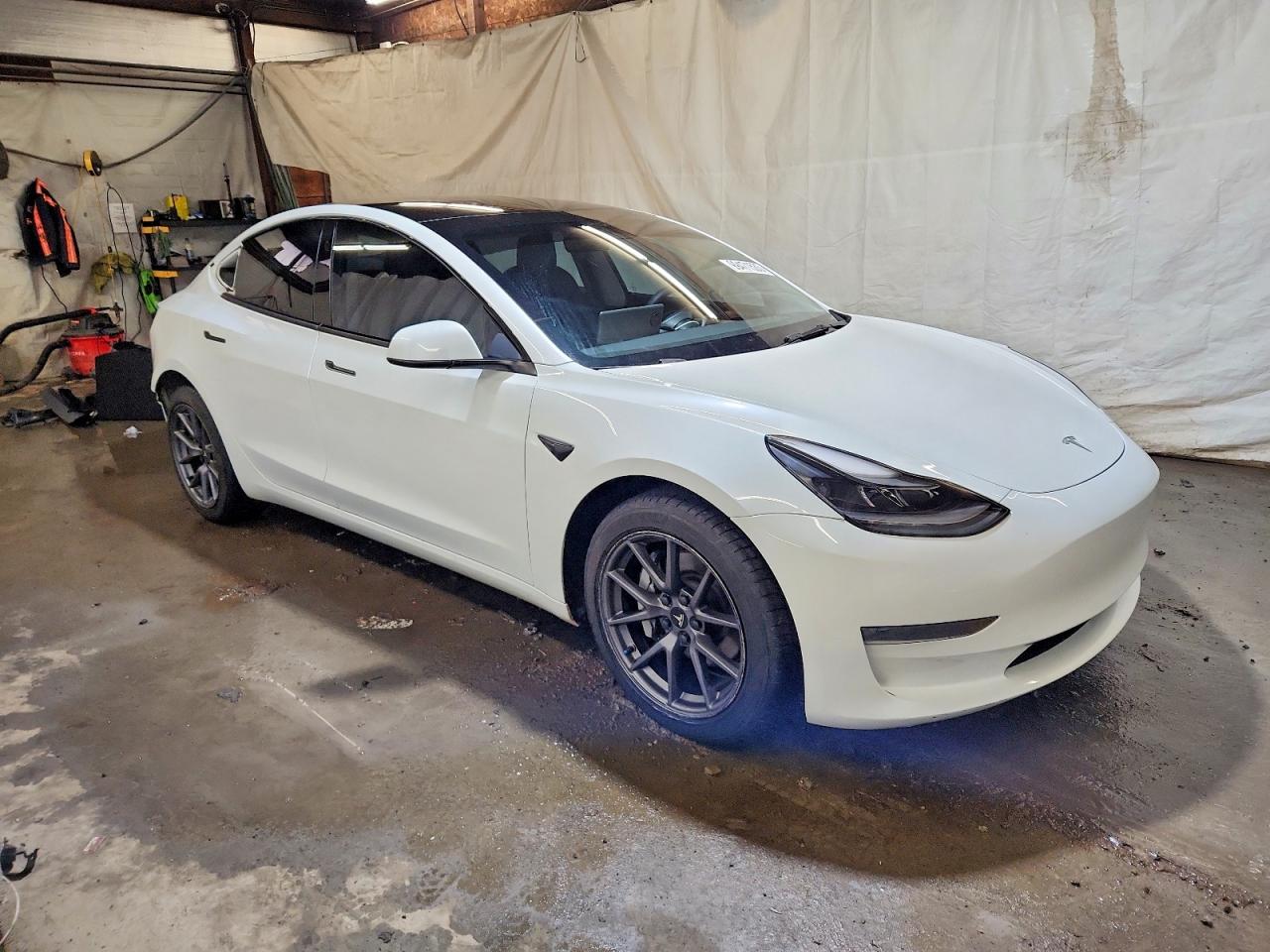 2023 TESLA MODEL 3 photo 4