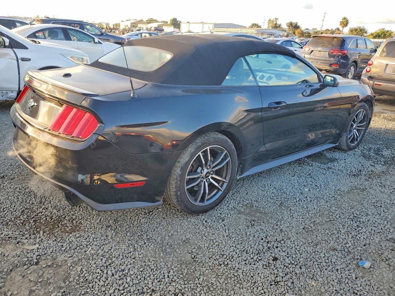 2016 FORD MUSTANG photo 3