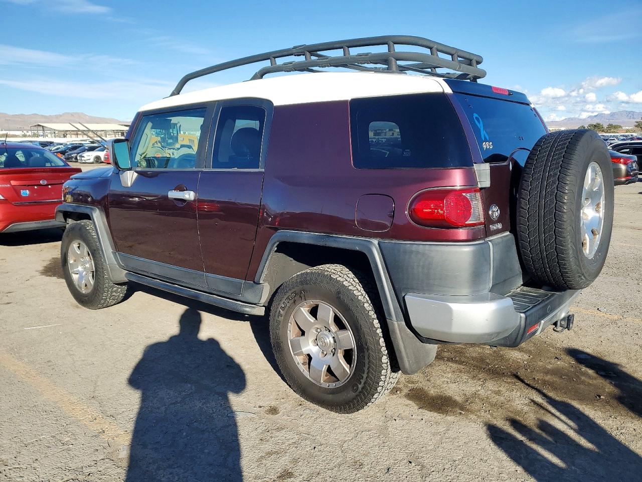 2007 TOYOTA FJ CRUISER photo 2
