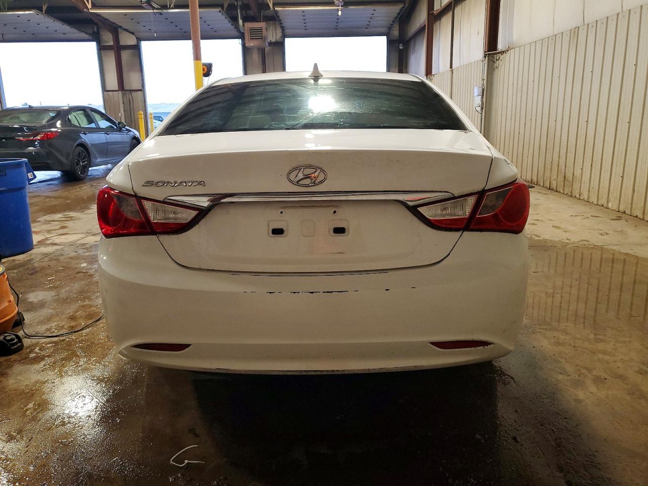 2011 HYUNDAI SONATA GLS photo 6
